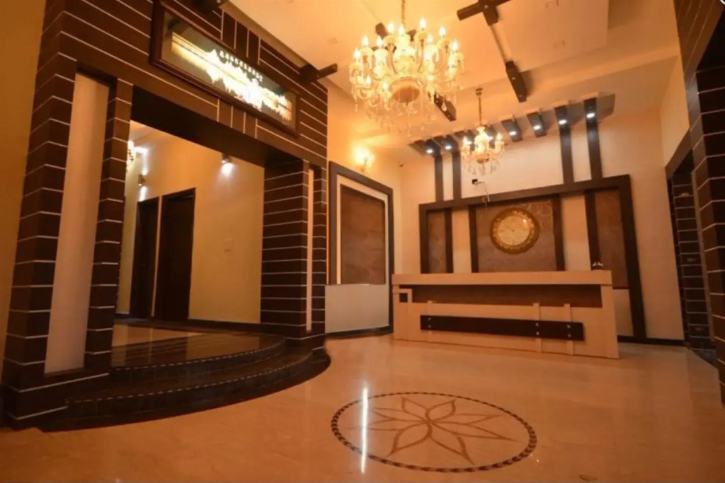 Capital O 9235 Hotel Nayyar
