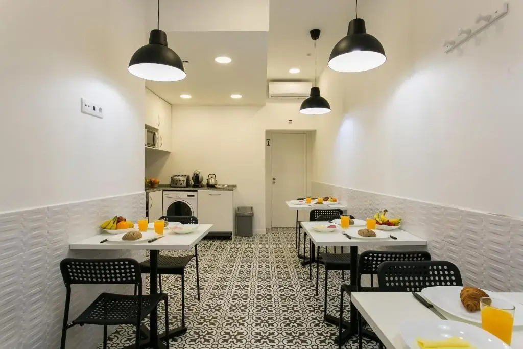 Suites Amália Guesthouse near Rossio Square