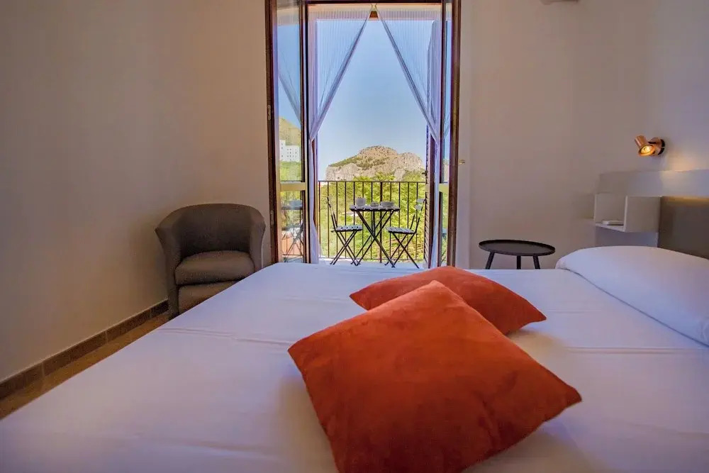 Pater Meus Suites - Sea View, Pool & Parking