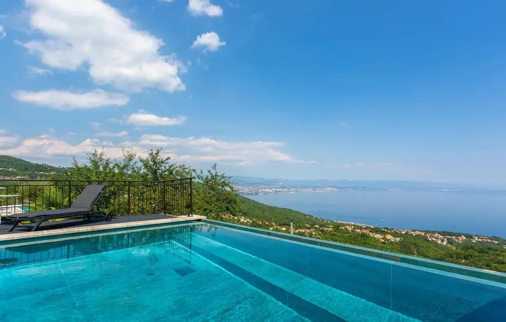 Nice Home in Poljane With Outdoor Swimming Pool, Private Swimming Pool and 4 Bedrooms