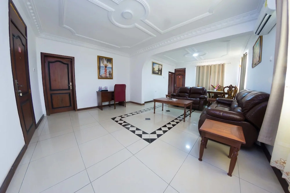 Royal Elmount Hotel