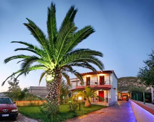 Andriotis Rooms & Houses