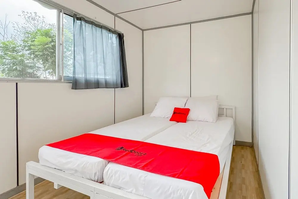 RedDoorz near Dusun Bambu Resort