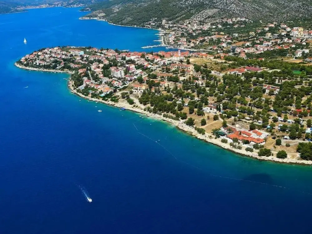 Kata - 100m From sea - A2