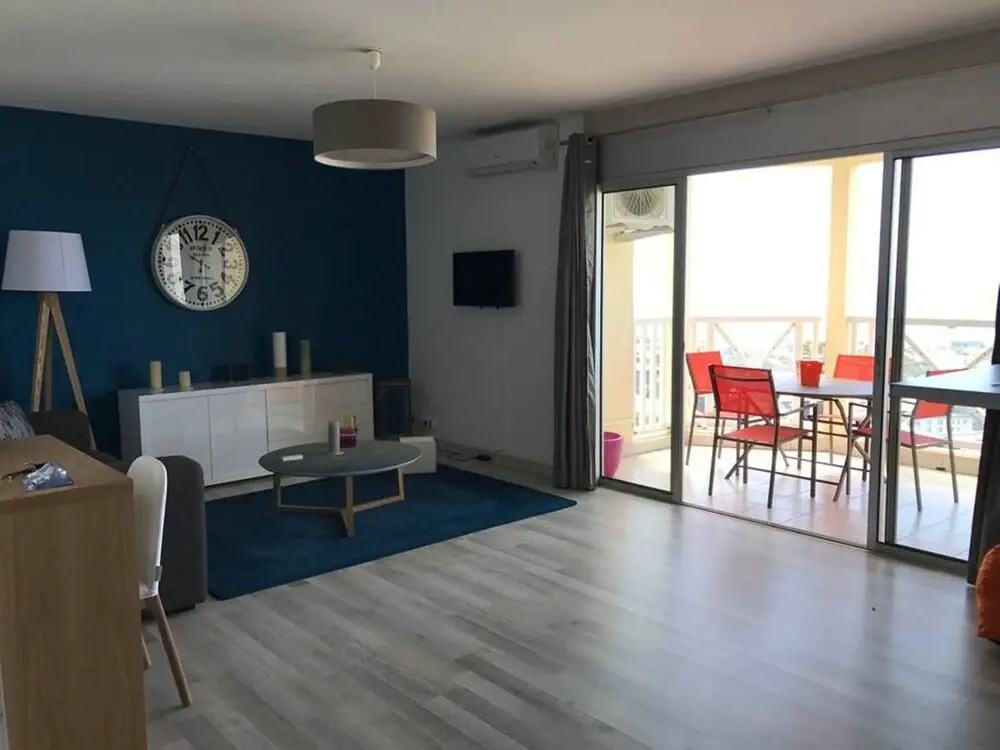 Apartment With one Bedroom in Saint-denis, With Wonderful sea View, Te