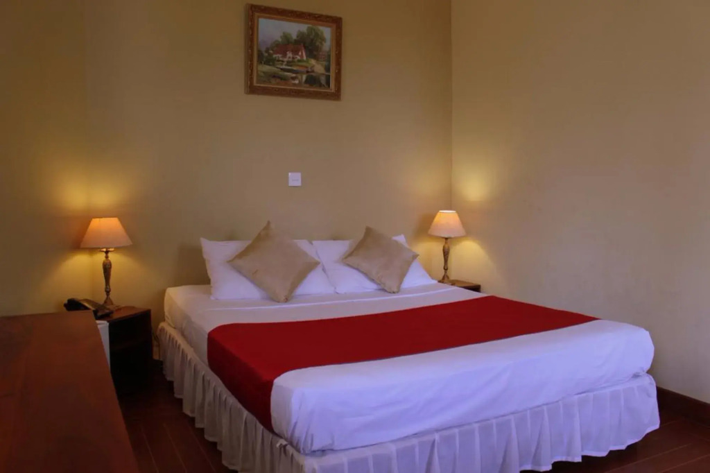 The Ocean Pearl Hotel Negombo