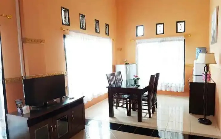 Parama Guest House