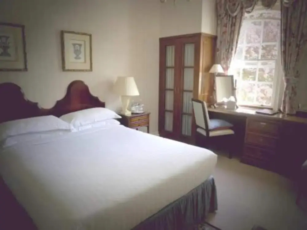 The Shelleys Hotel