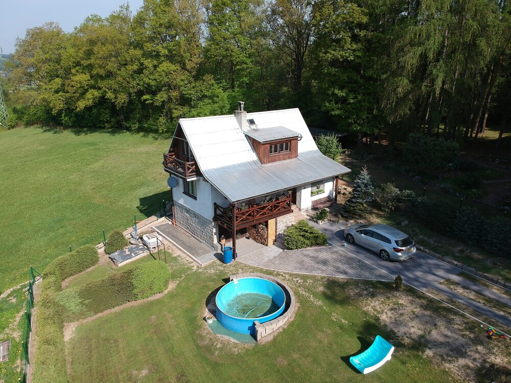 House With the Pool and Fenced Garden, Great View at Trosky Castle