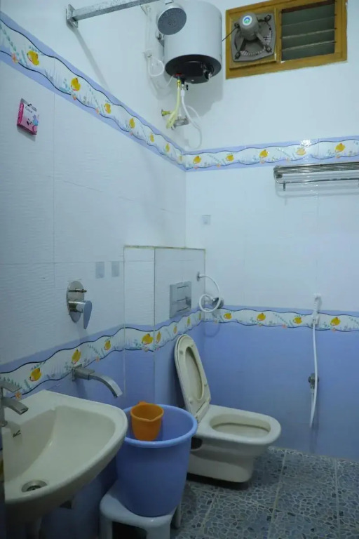 Nanda Mohan Homestay