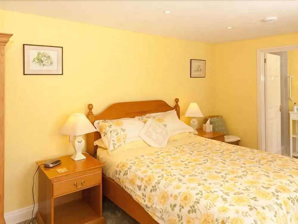 Yew Tree House - B&B