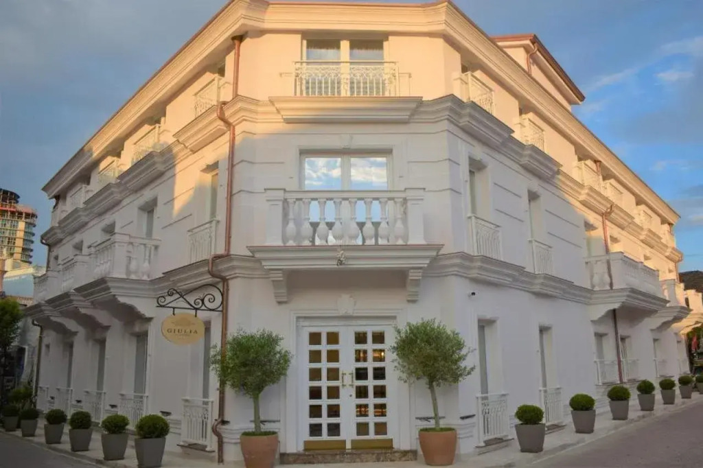 Moenia Boutique Hotel