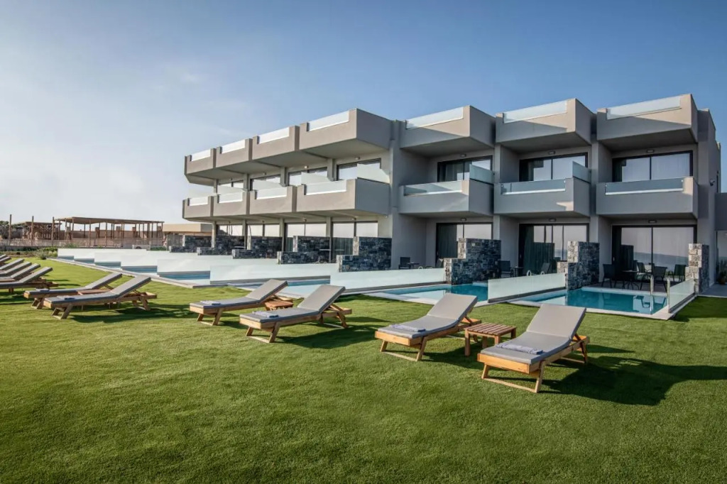 Ebenus Suites by Checkin