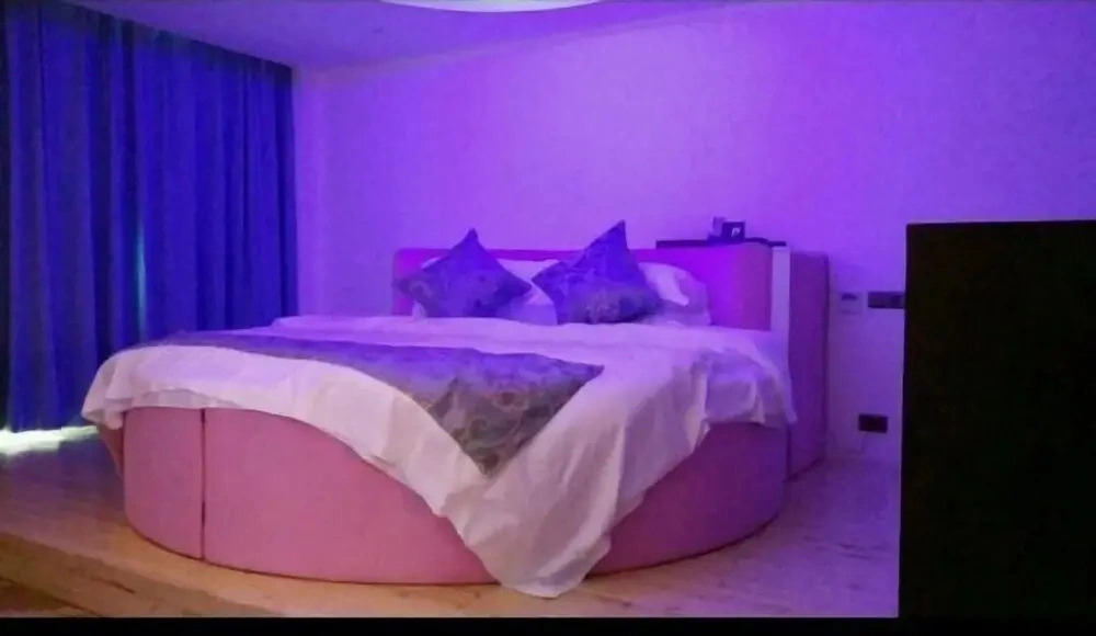 Shexiangju Hotel