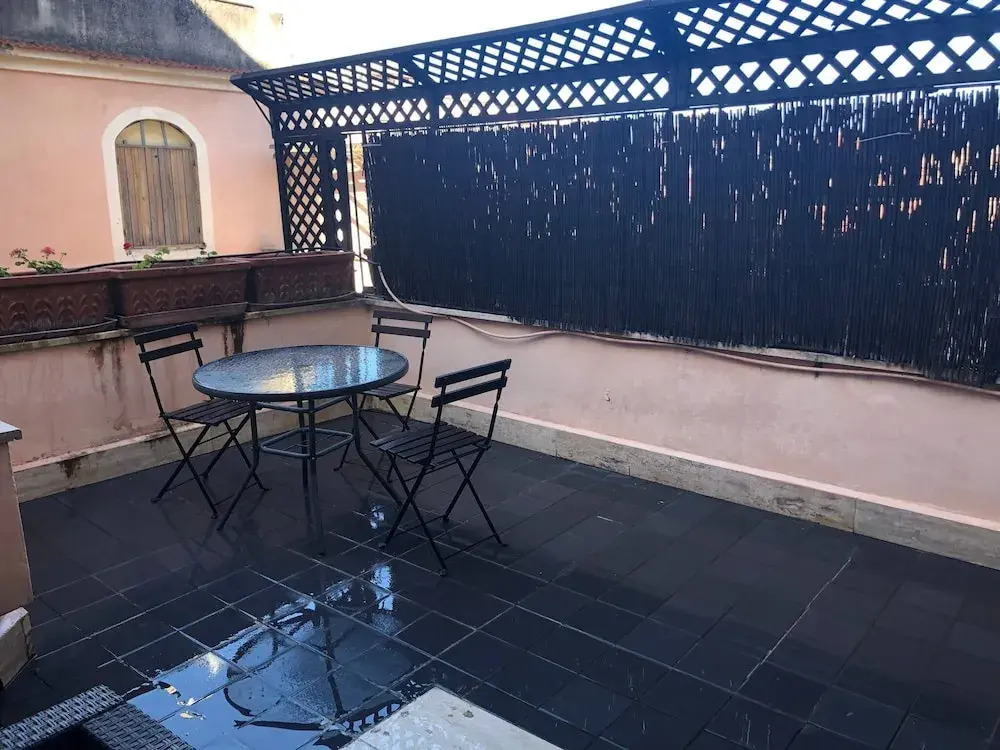 H ton 10 appartamento con terrazza