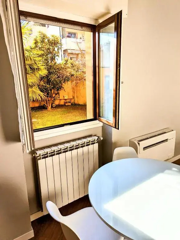 Monza Apartments