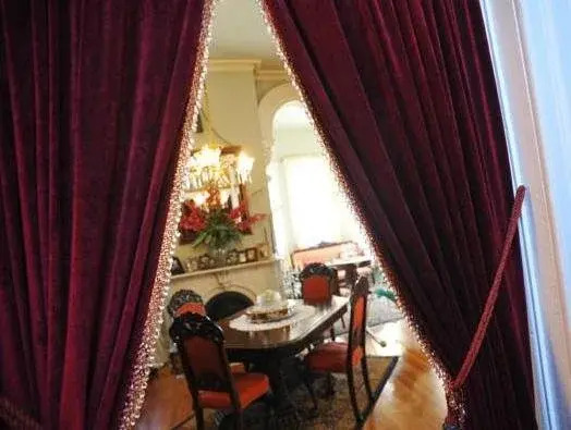 HH Whitney House - A Bed & Breakfast on the Historic Esplanade