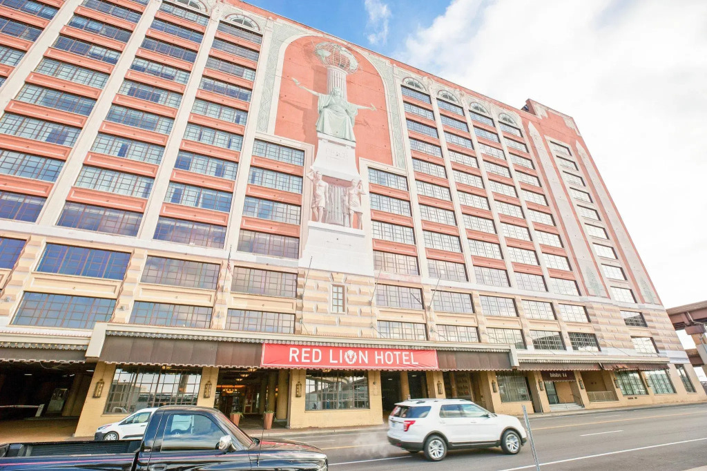 OYO Hotel St. Louis Downtown City Center MO