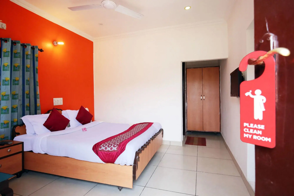 Hotel O Rajmahal