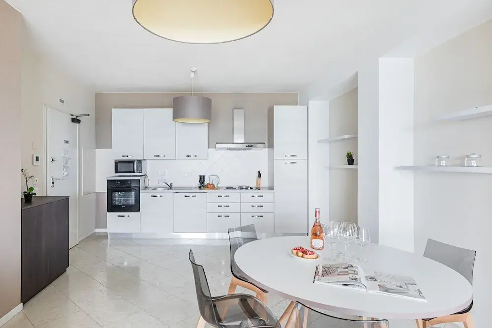 Residenza Miralago - 24 Clodia - Locazione BK