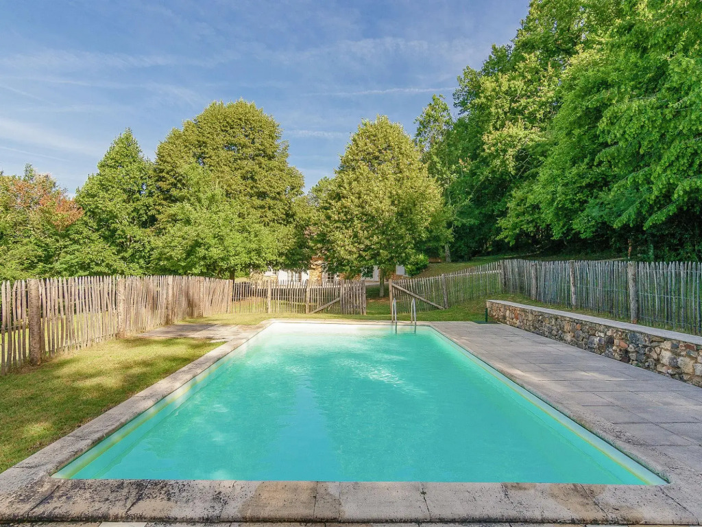 Mansion in Aquitaine with Private Pool