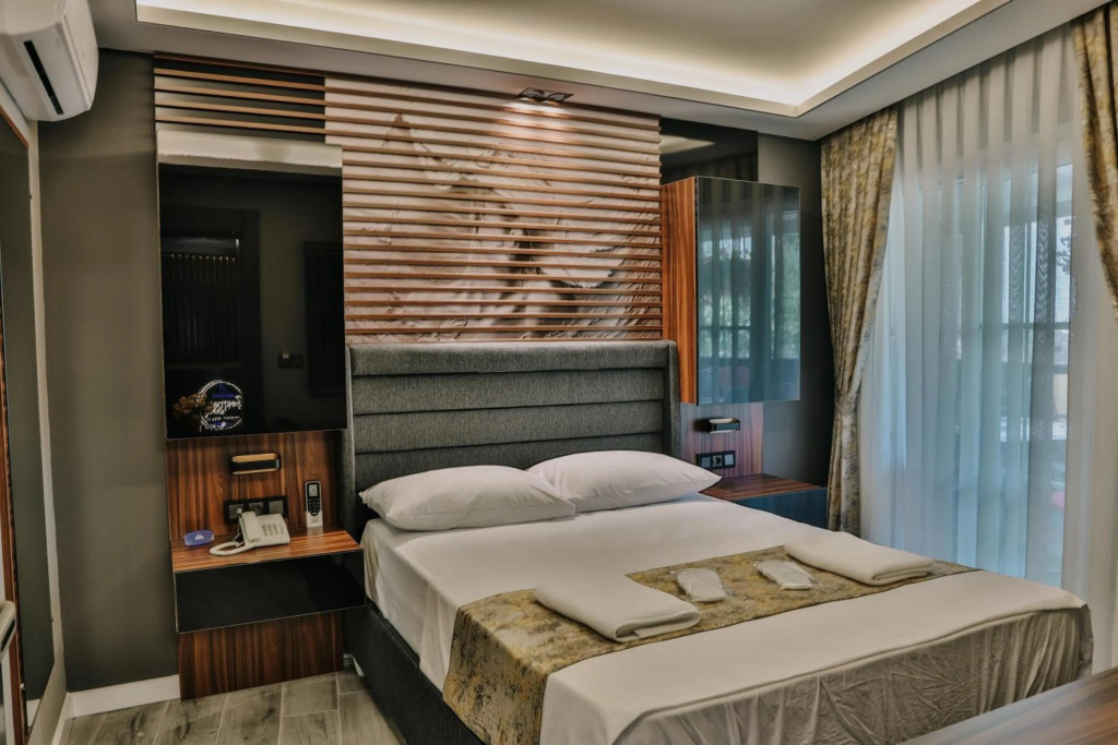 Naro Suites Çeşme Marina
