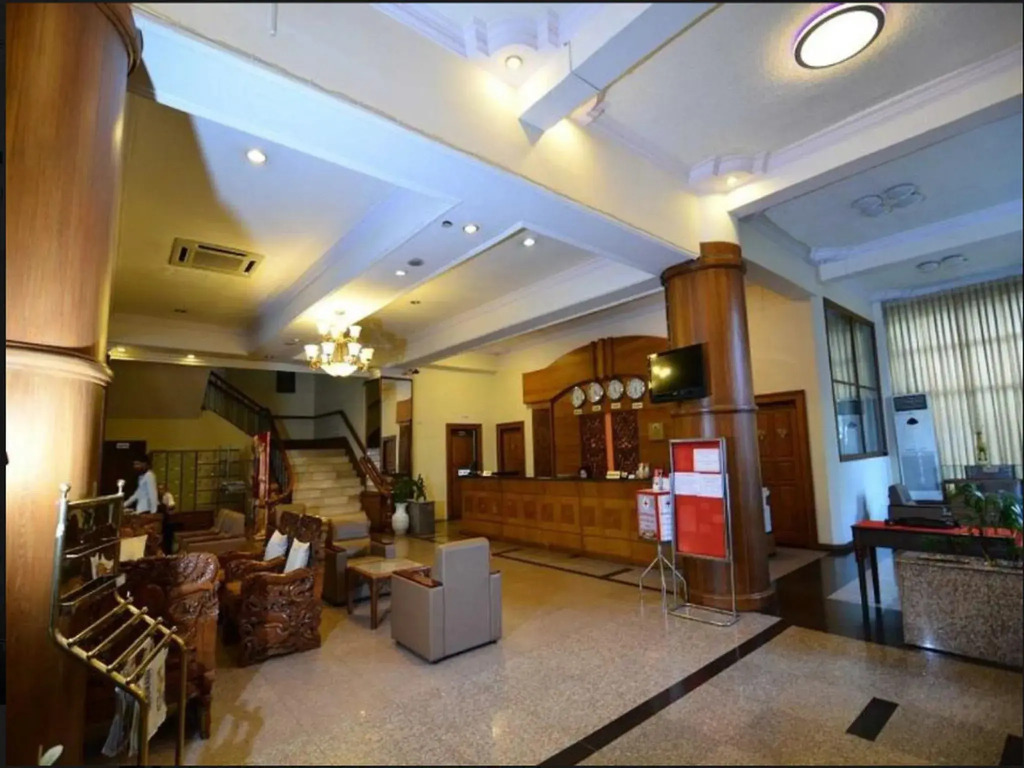 Asia Plaza Hotel