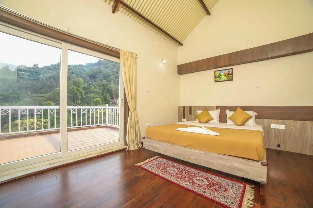Moving Mist Villa