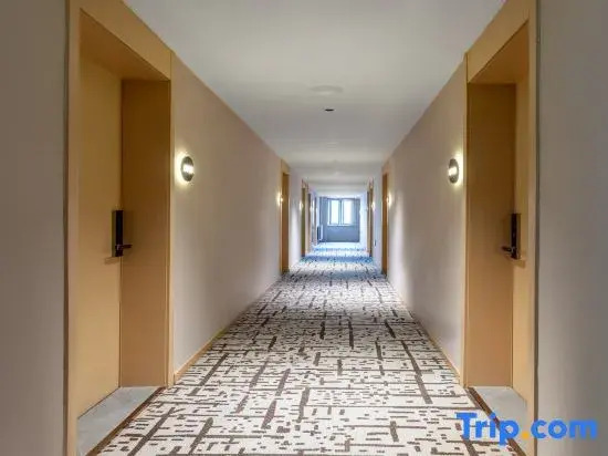 Tuke Light Hotel