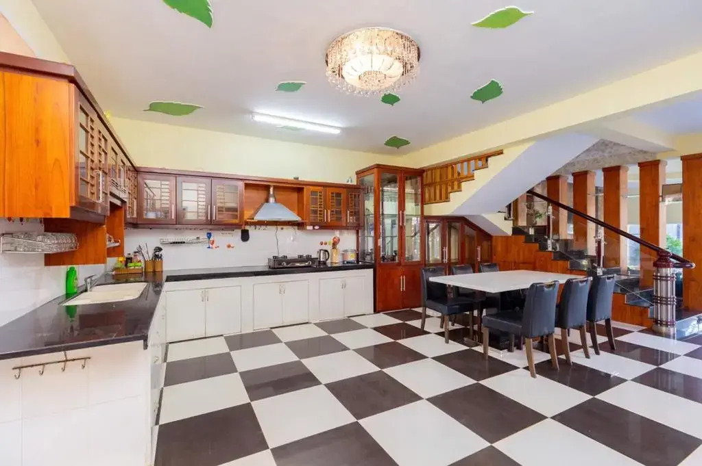 Hoàng My Villa Bãi Sau