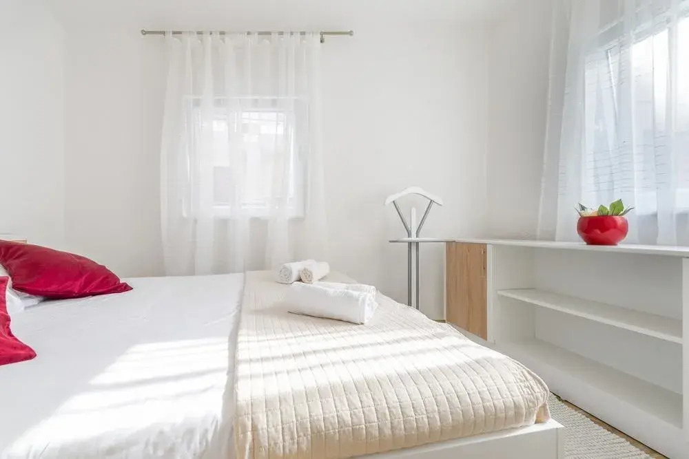 Apartment With 2 Rooms In Baška Voda, With Wonderful Sea View, Furnish