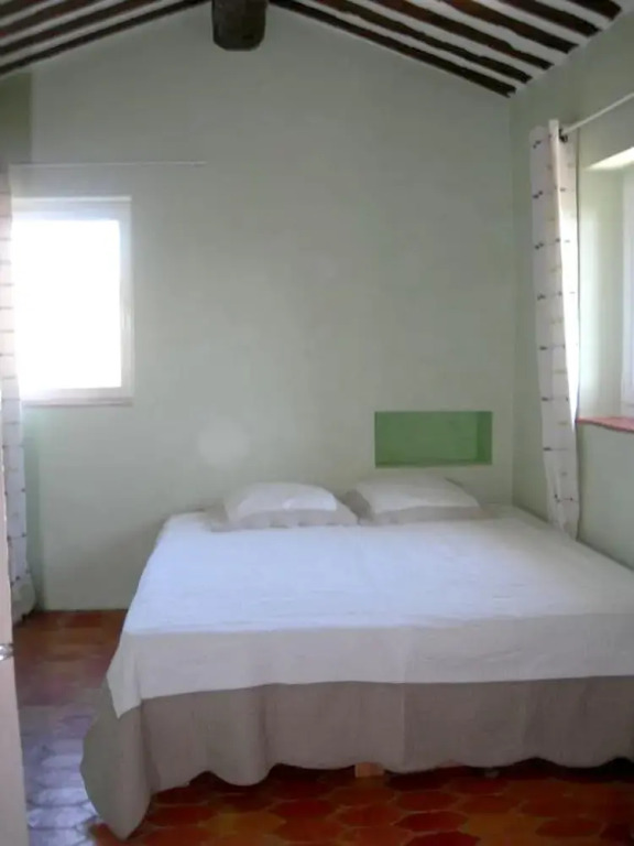 Villa With 3 Bedrooms in Gordes, With Wonderful Mountain View, Private