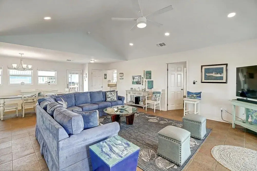 Estes Oasis 4 Bedroom Home by RedAwning