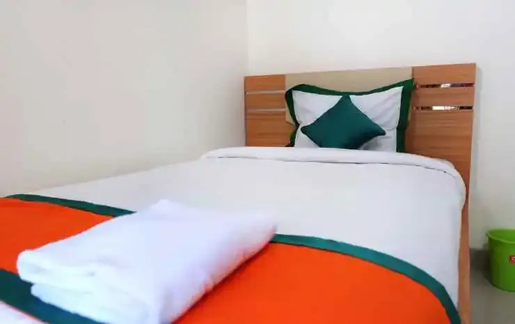 Homestay Syariah Gejayan Dekat Pakuwon Mall by Simply Homy