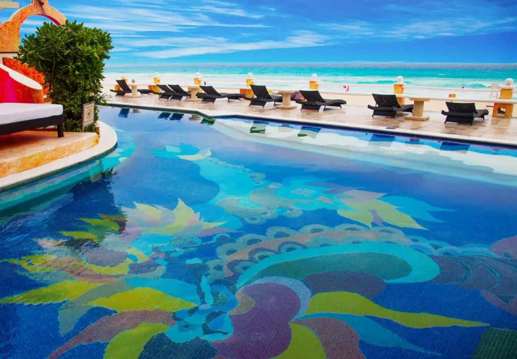 Mia Cancun Resort