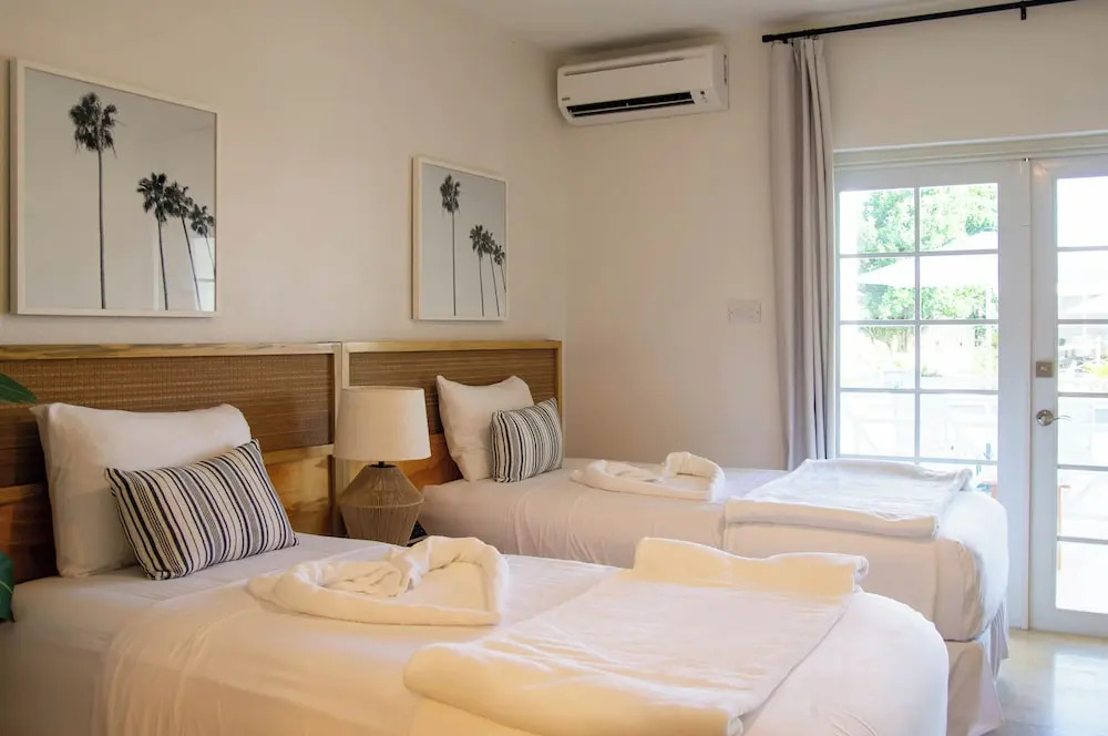 South Point Hotel Inc