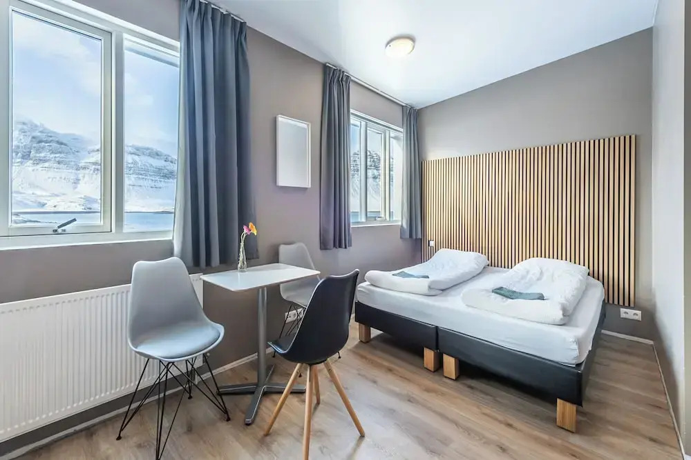 Stöð Guesthouse & Aparments