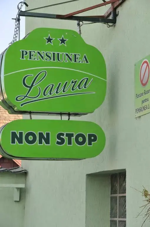 Pensiunea Laura