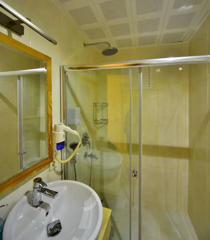 Kas Maki Hotel