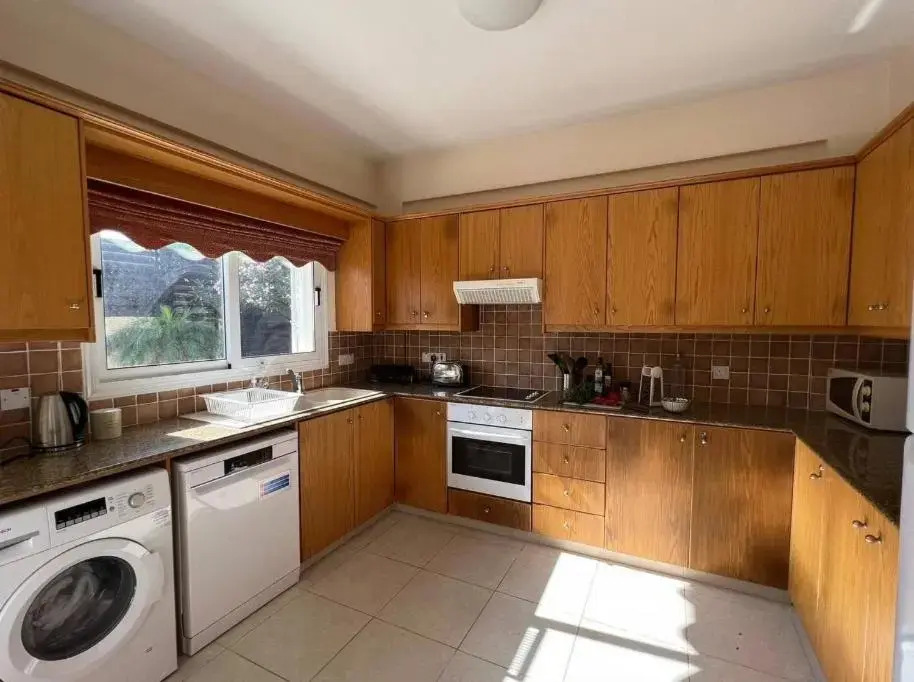 3bdr villa-pool/700m from a blue flag beach