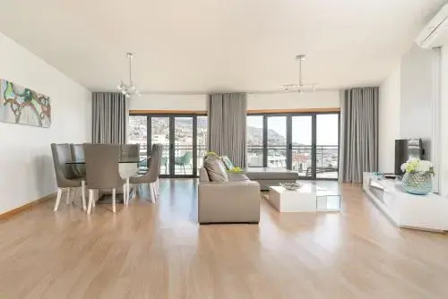 Casa dos Filhos by Rent2U, Lda