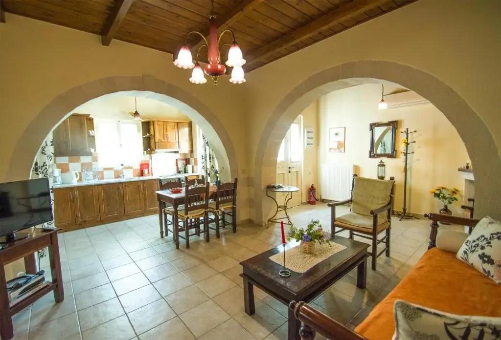 Helianthos Villas
