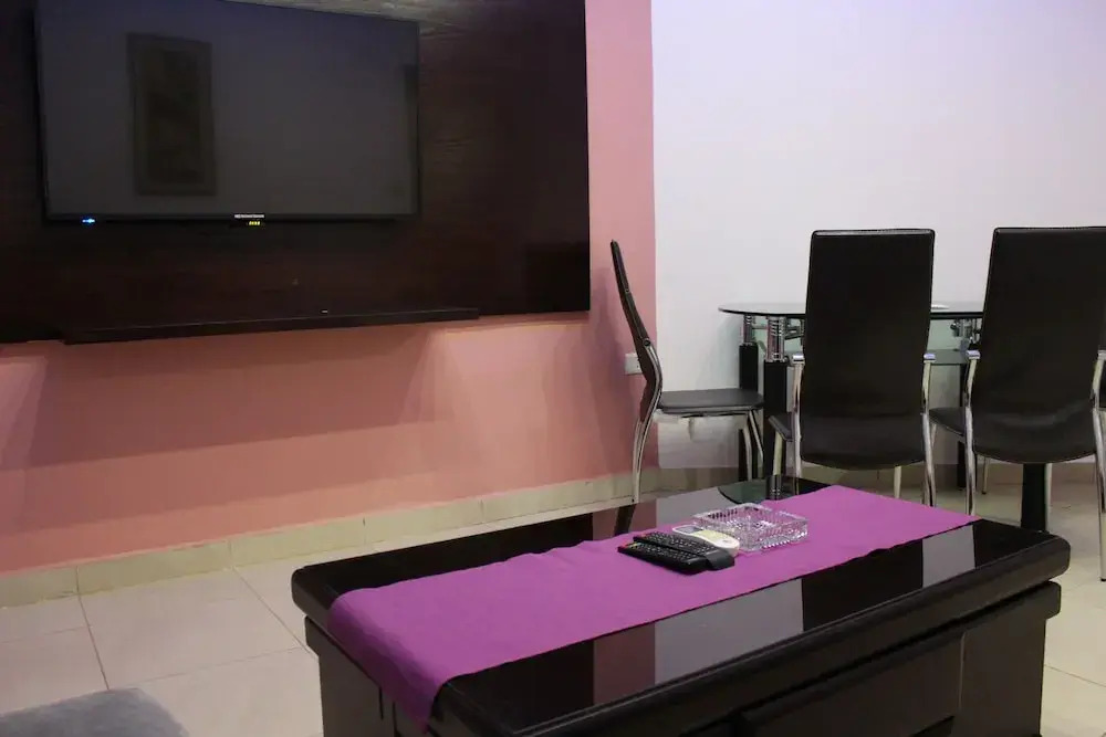 Modern Cosy & Central Location