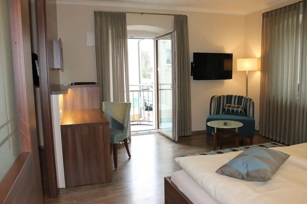 Hotel Number One