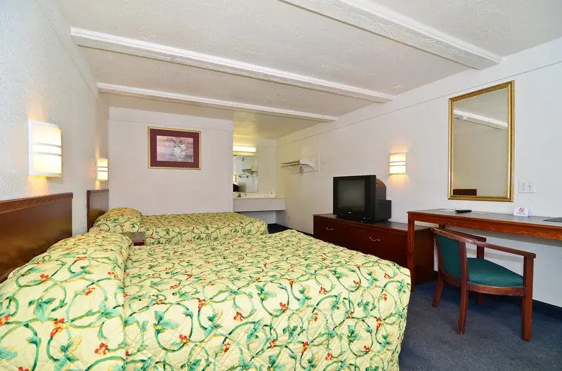 Americas Best Value Inn & Suites - Canton/detroit