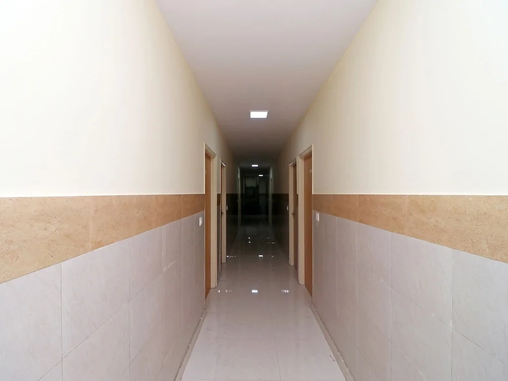 Hotel Crosswind By OYO Rooms