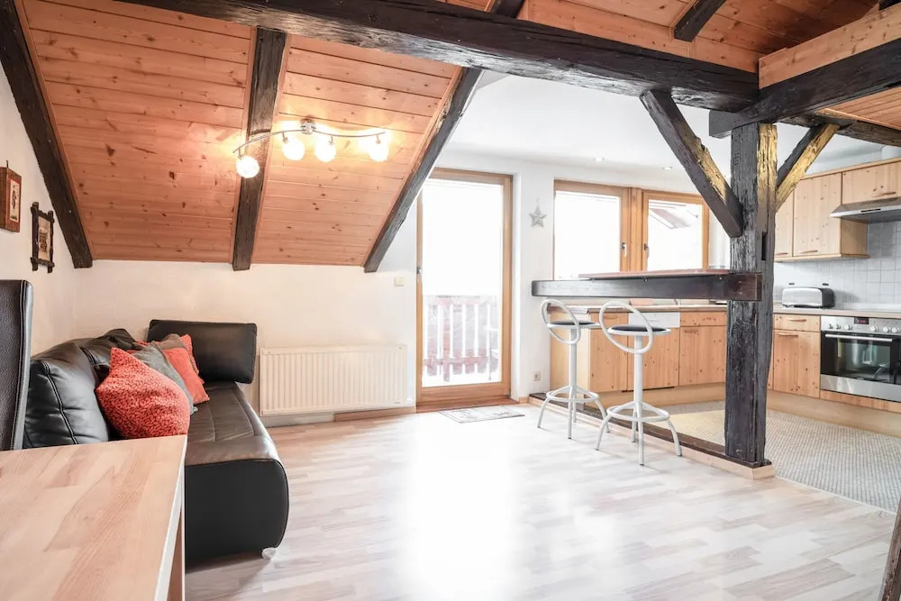 Lake View Lodges by we rent, SUMMERCARD INCLUDED
