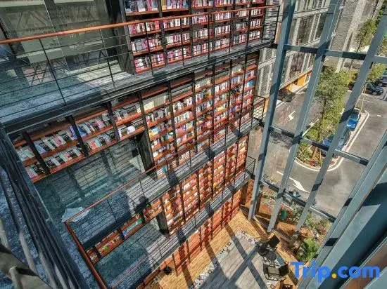 The Journey Hotel