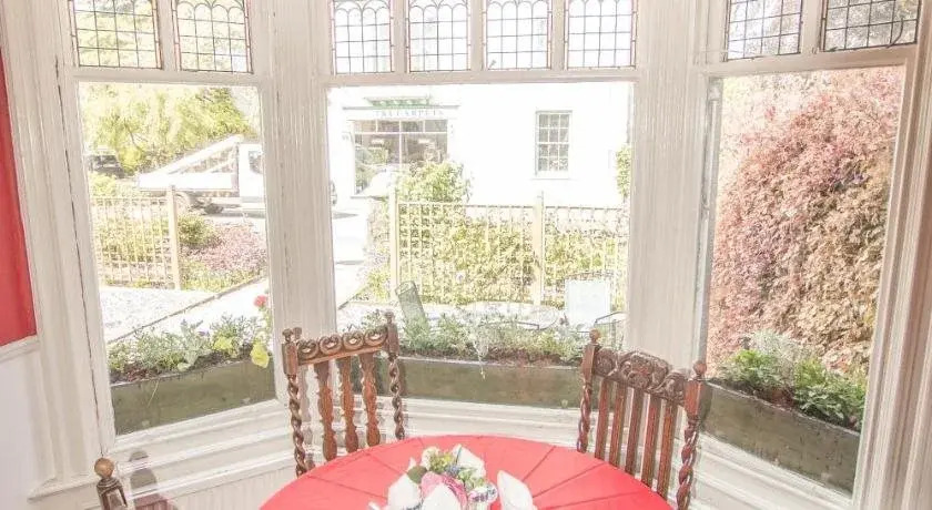Elim Bank Guest House