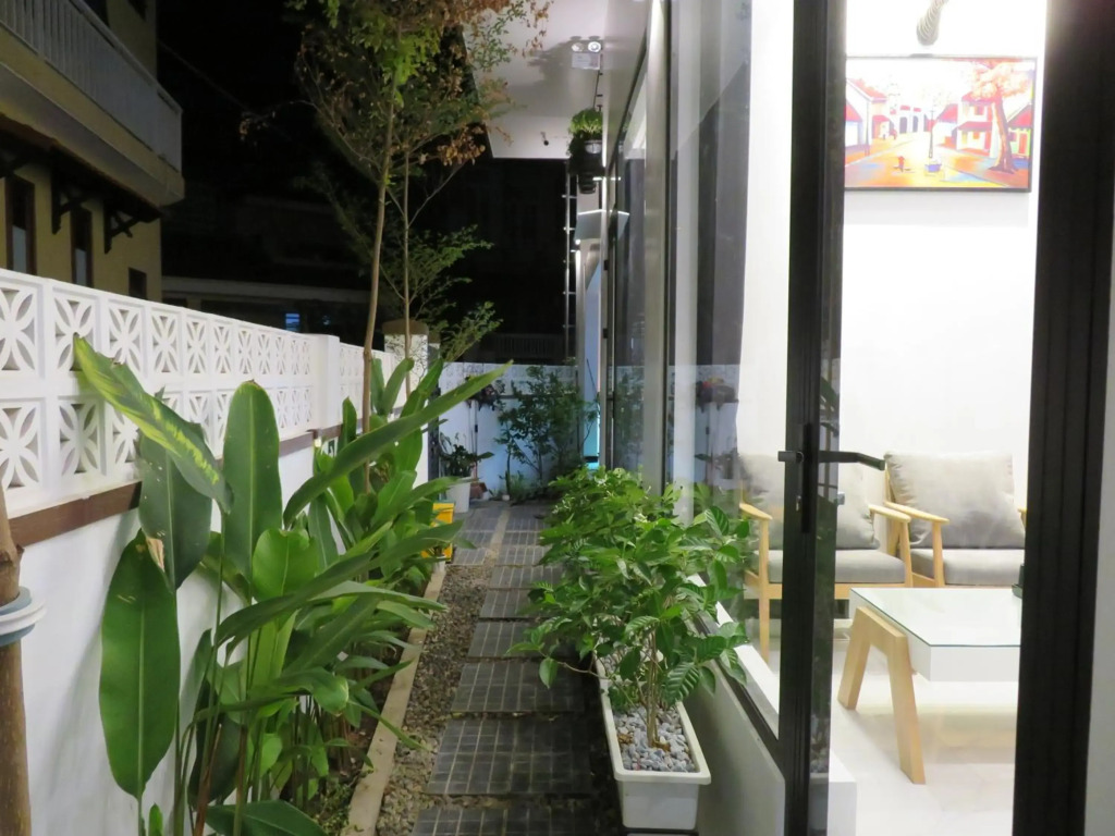Robin House